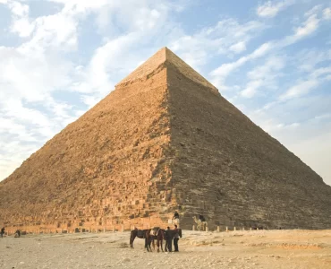 Investigadores de la UNLP exploraron la tumba de Amenmose en Egipto
