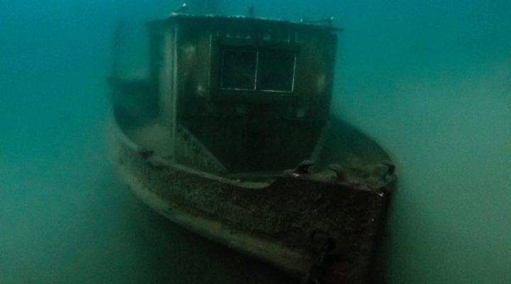 Descubren un barco que naufragó a principios del siglo XX en el lago Nahuel Huapi